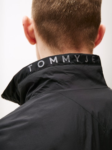 Tommy Jeans Jacke 'Essential' (GRS) in Schwarz