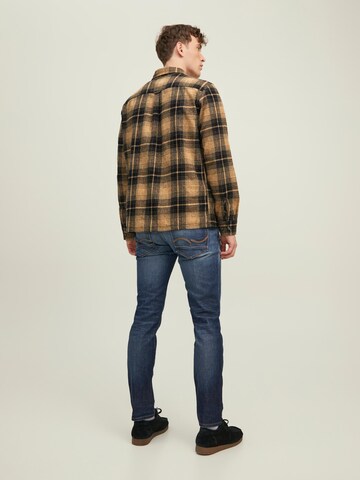 JACK & JONES Comfort Fit Риза 'Jay' в кафяво