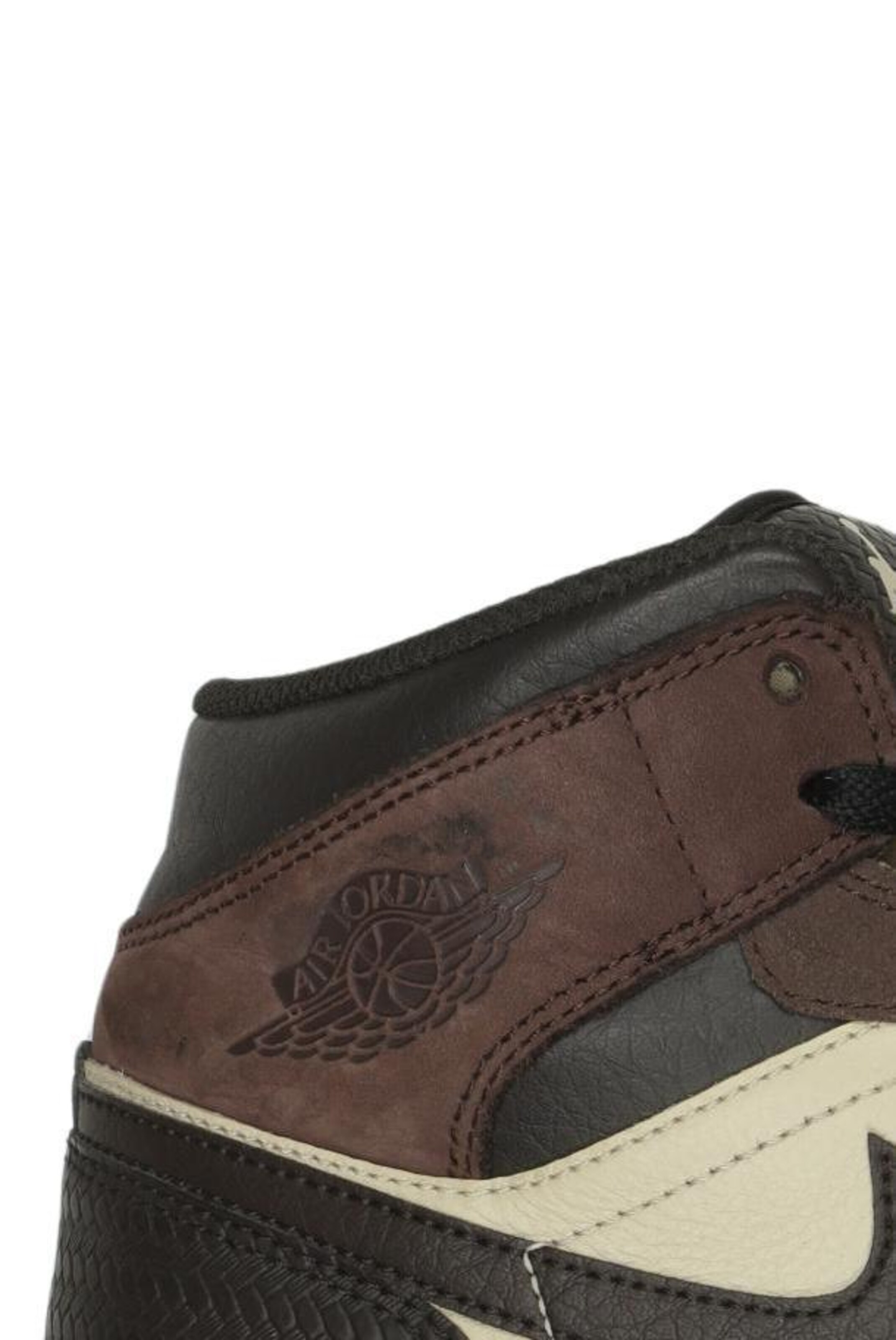 NIKE Sneaker 42 in Braun