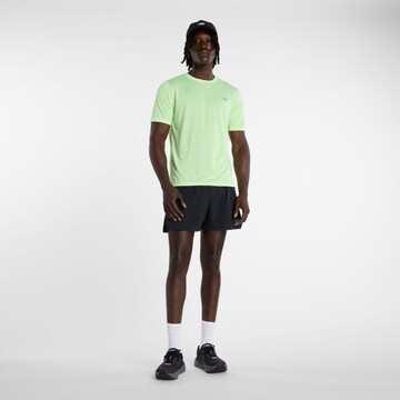 new balance Shirt in Green: front