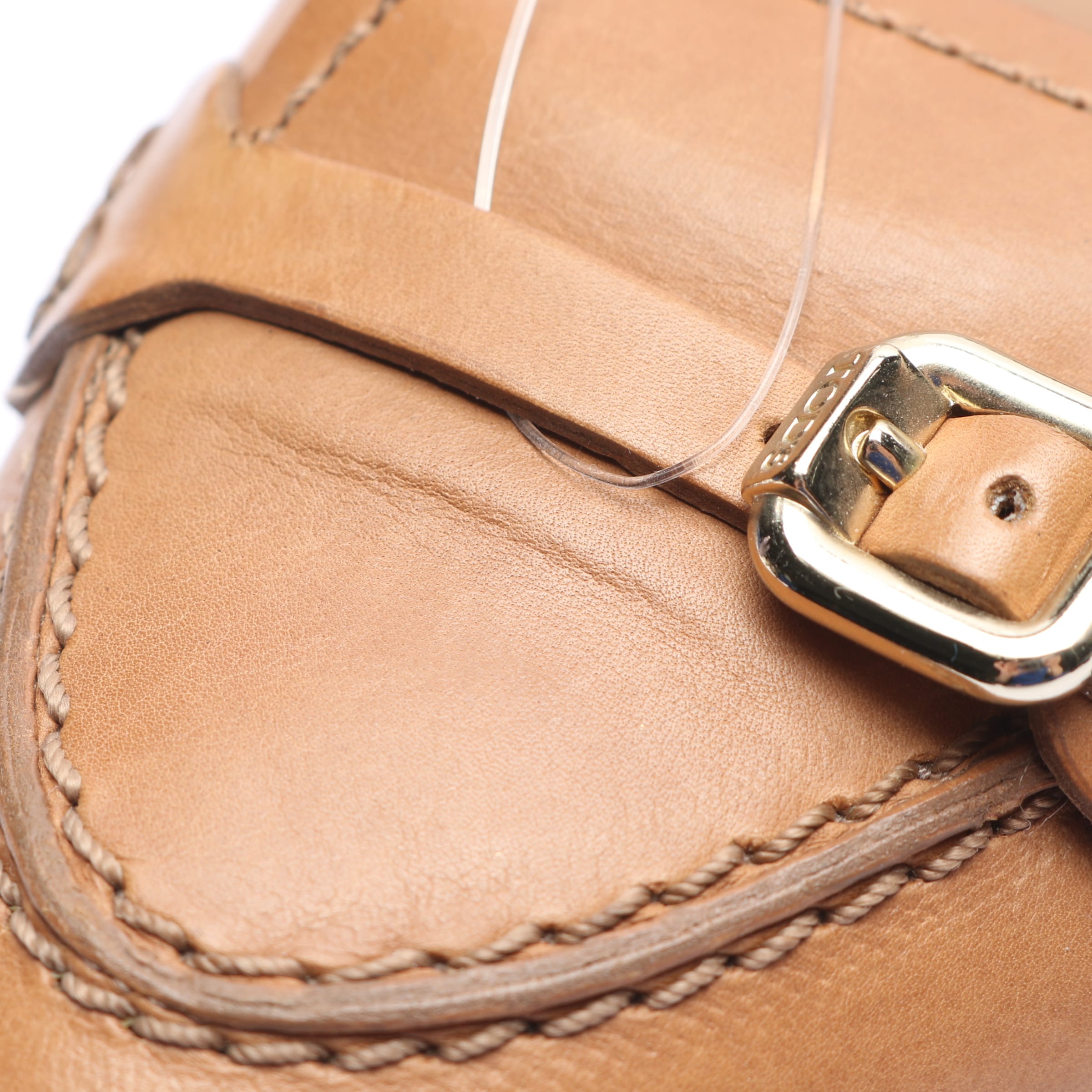 Tod's Flats & Loafers in 39 in Brown