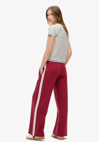 Wide Leg Pantalon 'Essential' Superdry en rouge