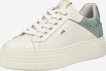 Baskets basses Nero Giardini en blanc : devant