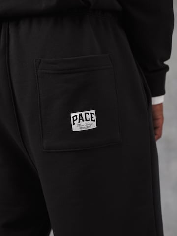 Pacemaker Широка кройка Панталон 'Jordan' в черно