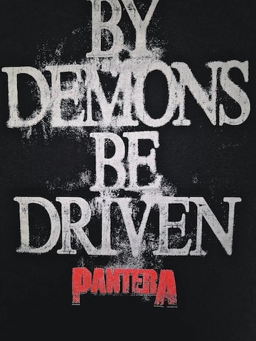 PANTERA Koszulka 'Pantera By Demon Be Driven T-Shirt' w kolorze czarny