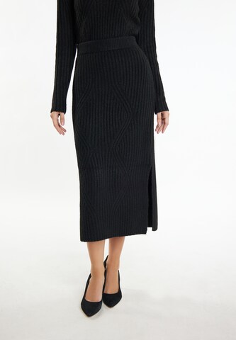 DreiMaster Klassik Skirt 'Ledkin' in Black: front