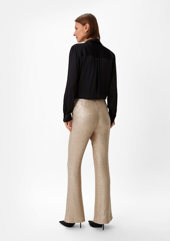 COMMA Flared Pants in Gold: back