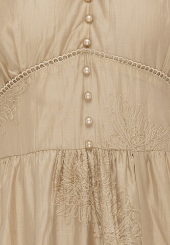 Usha Jurk in Beige