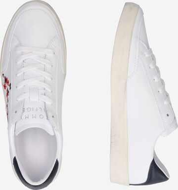 TOMMY HILFIGER Sneakers in White