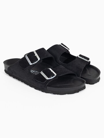 Bayton Mules 'Atlas' in Black