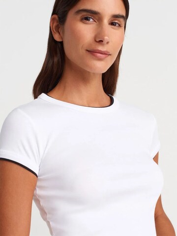 Maglietta 'T-Shirts' di Dilvin in bianco