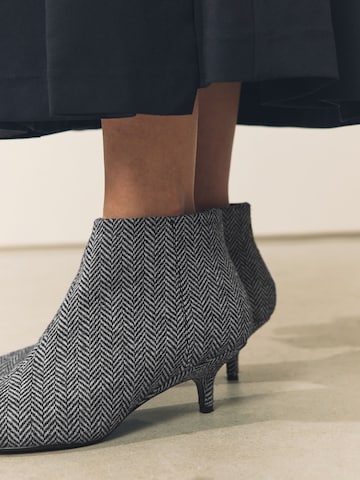 Next Bootie 'Forever Comfort' in Grey