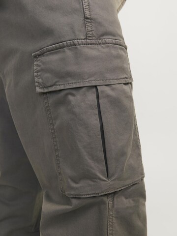 Effilé Pantalon cargo 'JPStace JJTucker' JACK & JONES en gris