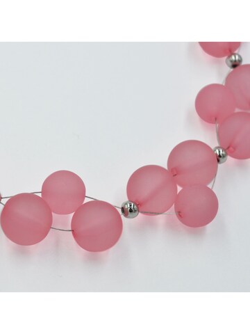 Steuer Necklace in Pink