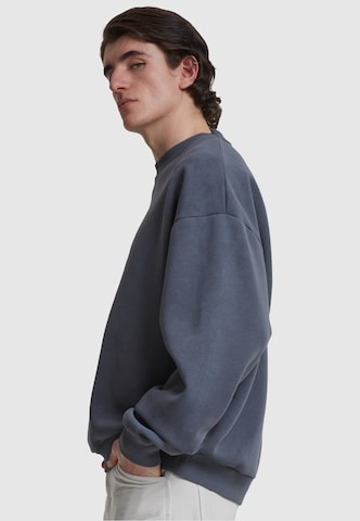 Prohibited Sweatshirt in Grau