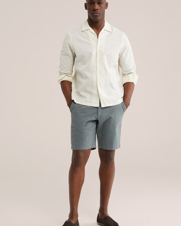 WE Fashion - regular Pantalón chino en verde