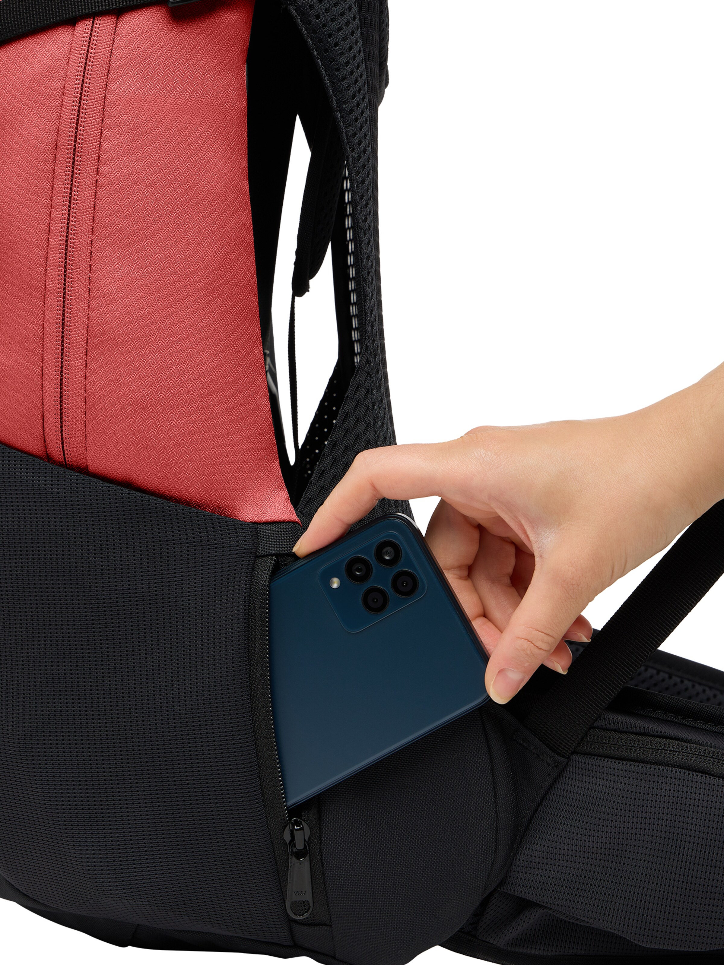 VAUDE Sports backpack 'Trailvent 15' in Red