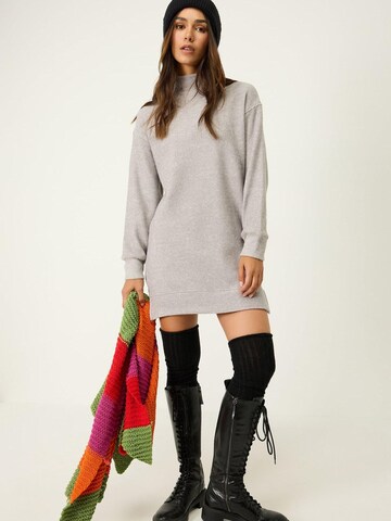 No Matter What Kleid in Grau