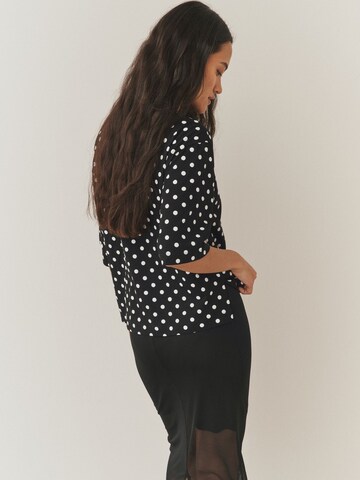 T-shirt Next en noir