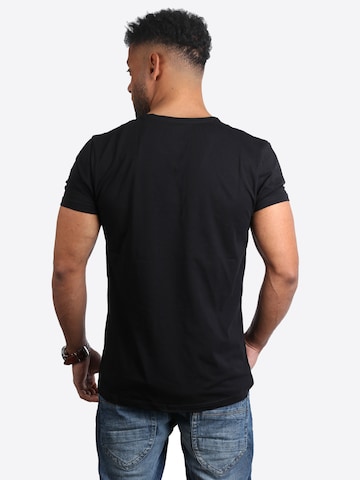 YOUNG & RICH Shirt in Black