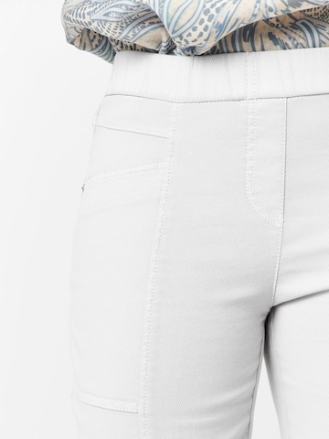 TONI Slimfit Hose in Weiß