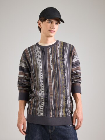 Pull-over 'Theodore' Iriedaily en gris : devant