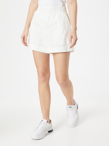 GAP Loosefit Shorts in Weiß: predná strana