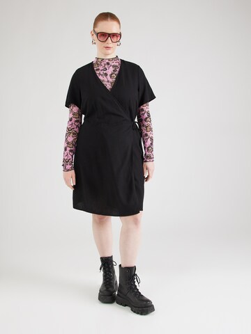 Vero Moda Curve Dress 'Milo' in Black: front