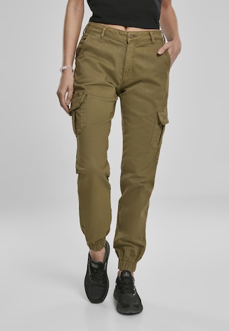Urban Classics Tapered Cargo trousers in Green: front