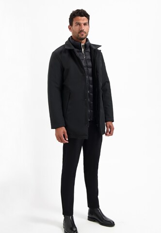 No Excess Between-seasons parka in Black
