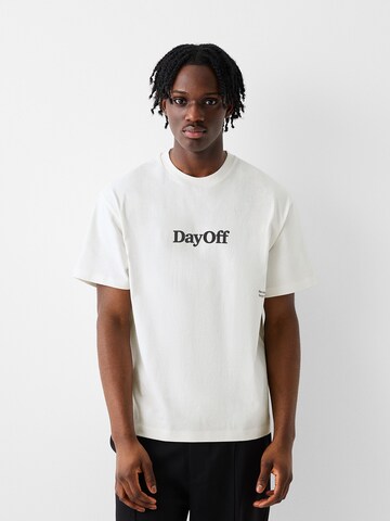 T-Shirt Bershka en blanc : devant