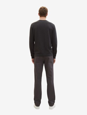 Regular Pantalon chino TOM TAILOR en gris