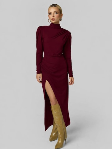 Madnezz House Dress in Red: front