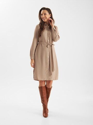 Abito camicia 'Joplin' di Jascha Stockholm in grigio