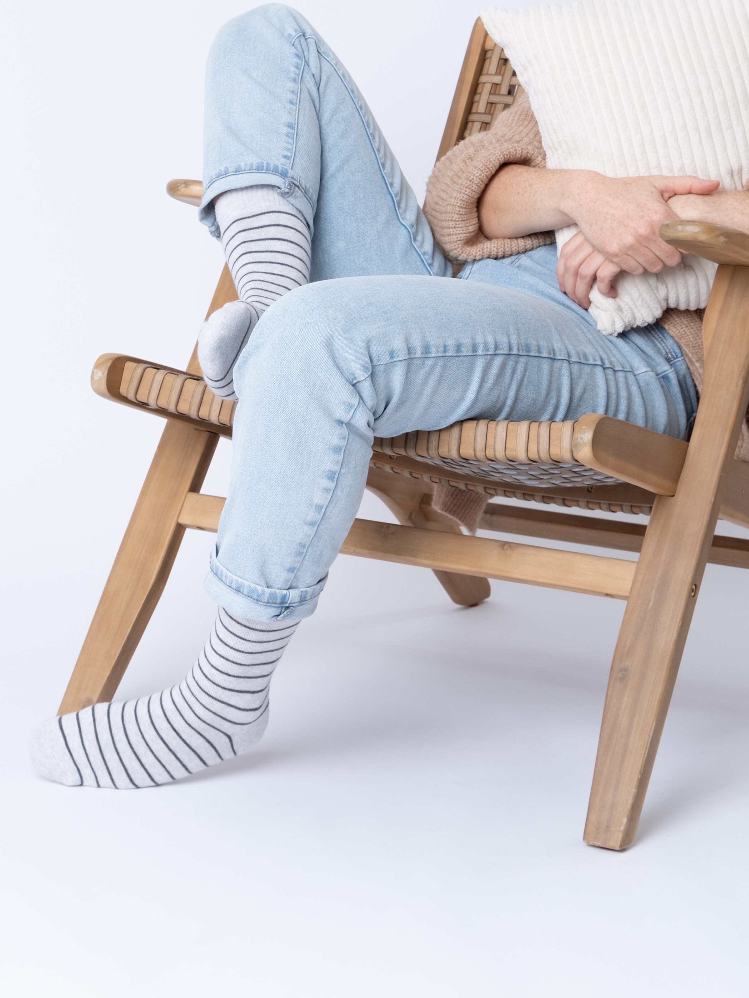 Occulto Socks 'Smilla' in White: front