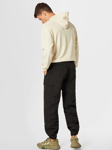 Mennace Tapered Cargo Pants 'Hennessey' in Black