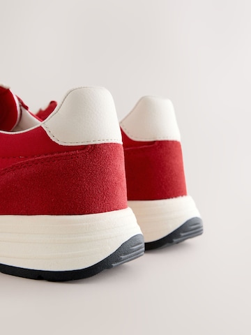 Next Низкие кроссовки 'Forever Comfort' в Красный