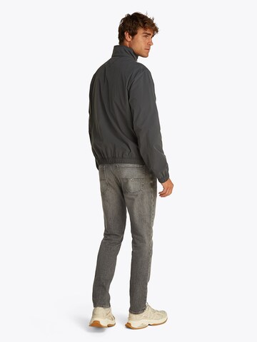 Veste mi-saison 'ESSENTIAL' Tommy Jeans en gris