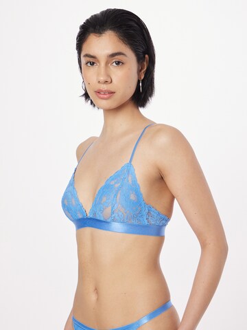 Triangle Soutien-gorge 'Gigi' WEEKDAY en bleu : devant