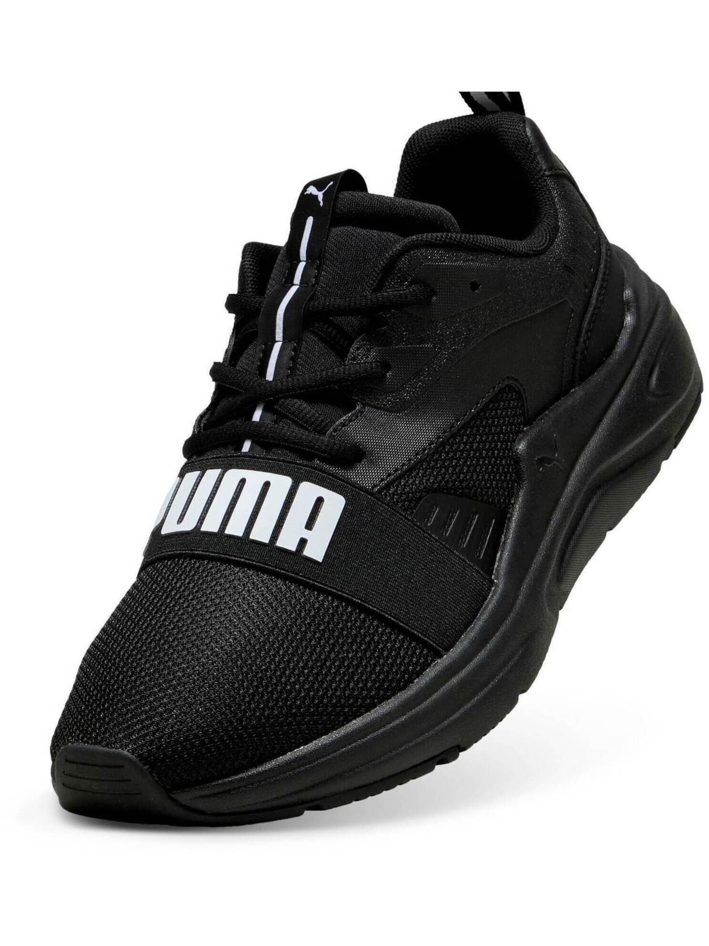 PUMA Sportschoen in Zwart