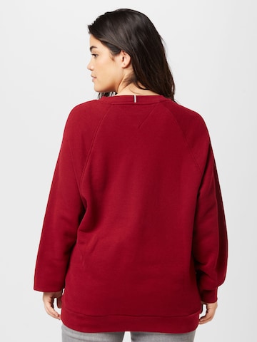 Sweat-shirt Tommy Hilfiger Curve en rouge