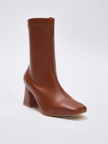 brūns Trendyol Puszābaki: no priekšpuses