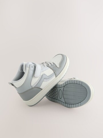 Next Кроссовки в Серый