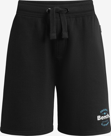 BENCH Regular Shorts 'Lockter' in Schwarz: predná strana