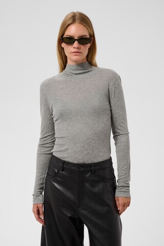 T-shirt 'Lnana' SOAKED IN LUXURY en gris : devant
