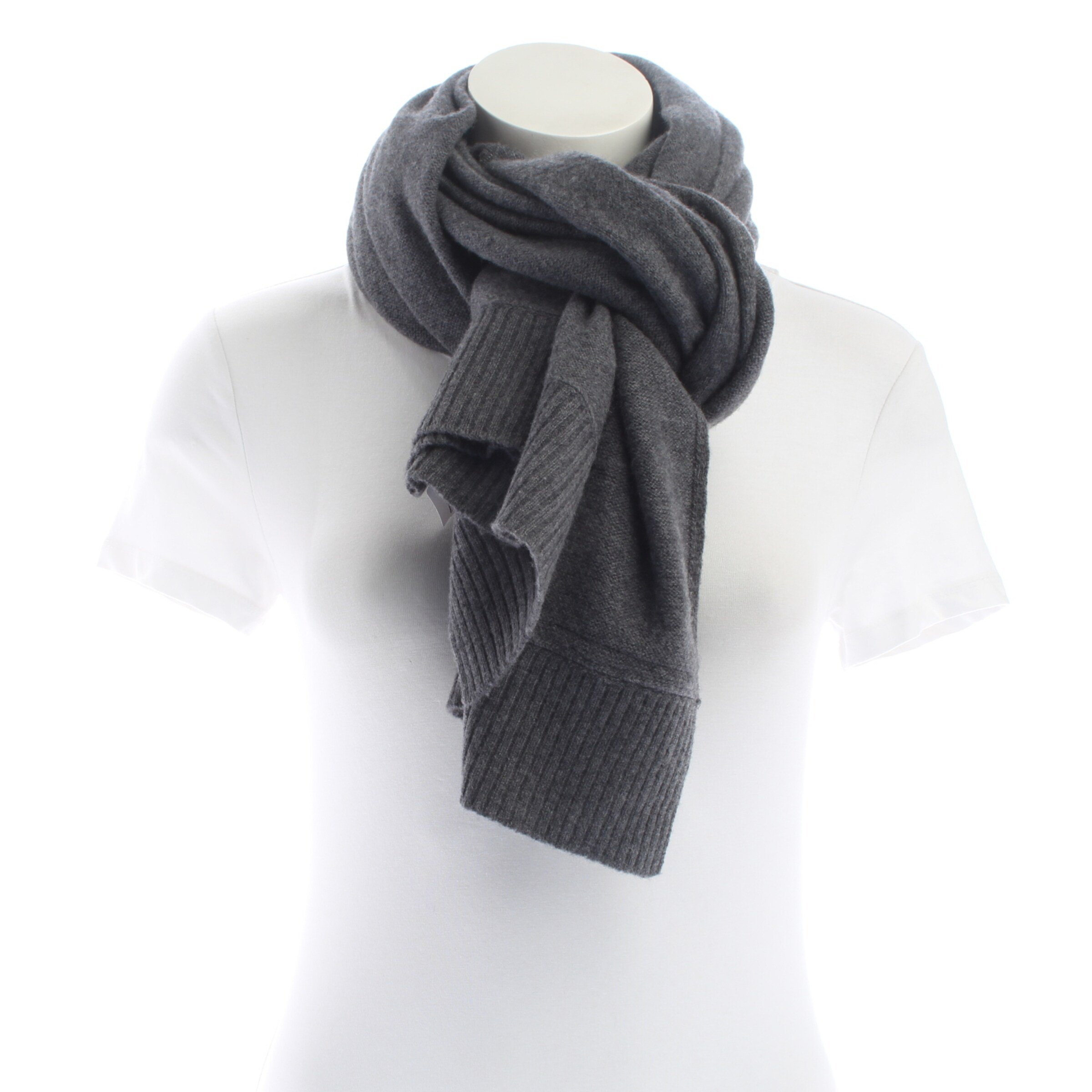 Fabiana Filippi Scarf & Wrap in One size in Grey: front