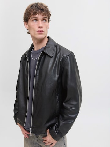 JACK & JONES Демисезонная куртка 'JORMERCER' в Черный