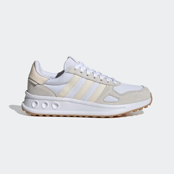 Baskets basses 'Run 84' ADIDAS SPORTSWEAR en beige
