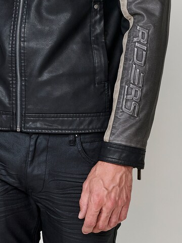 KOROSHI - Casaco meia-estação em preto