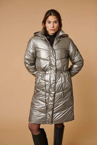 ZABAIONE Winter Coat in Grey: front